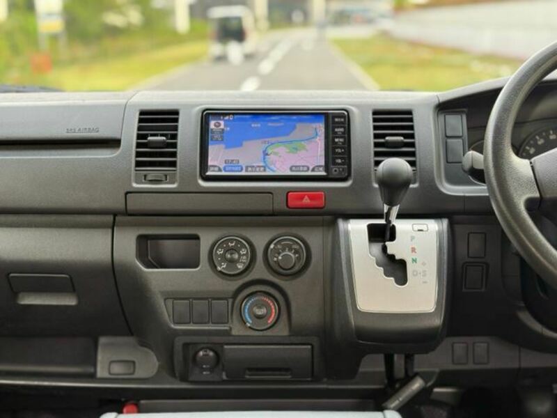 HIACE VAN-14