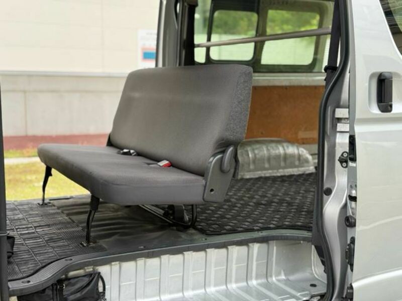 HIACE VAN-17