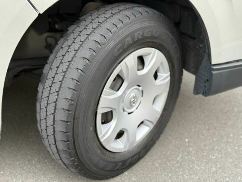 HIACE VAN-23