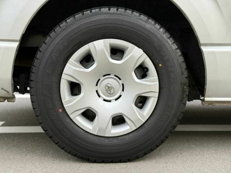 HIACE VAN-24
