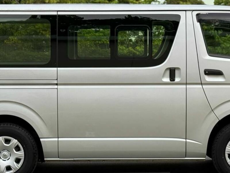 HIACE VAN-33