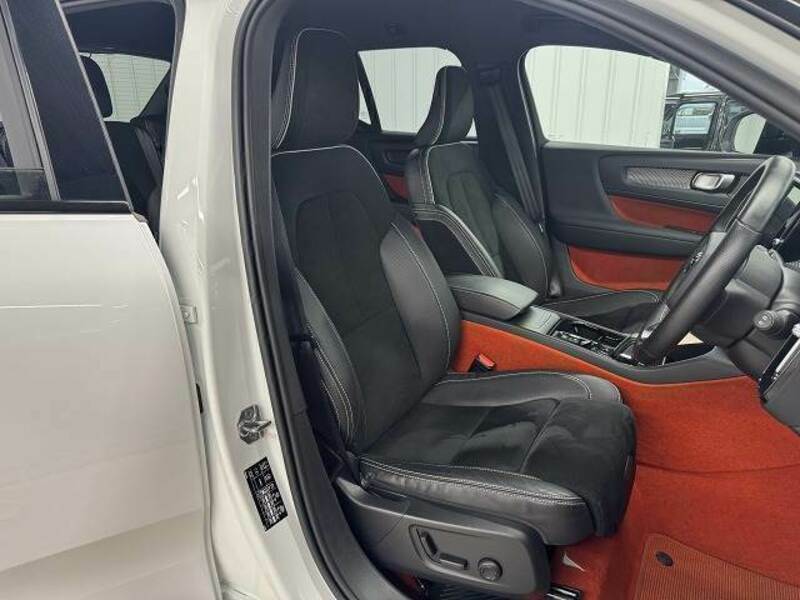 XC40