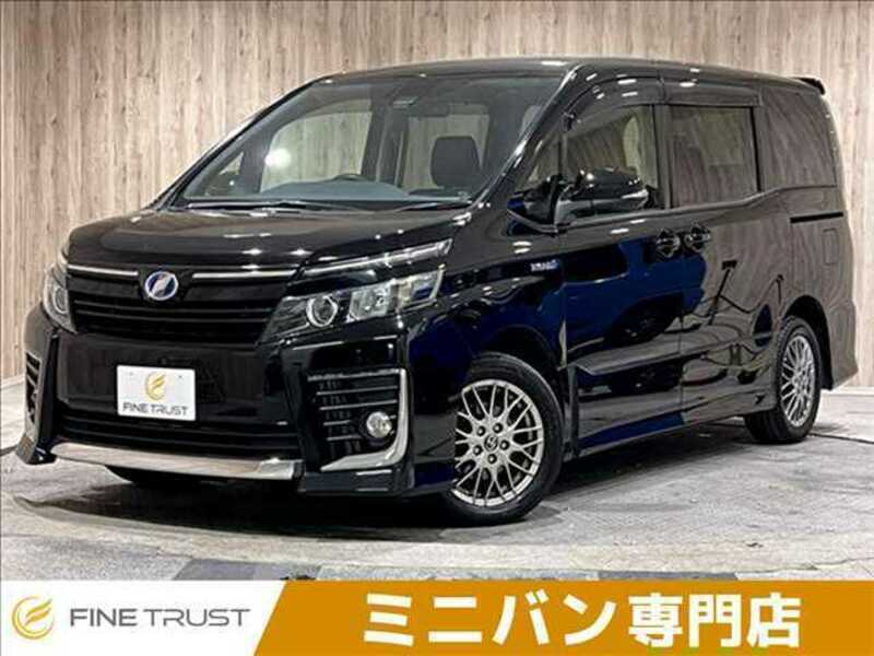 TOYOTA VOXY