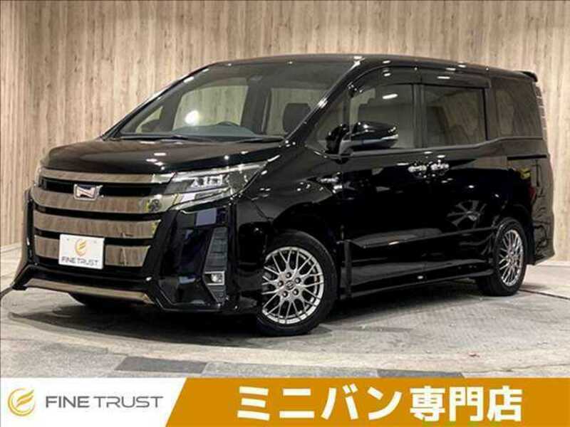 TOYOTA　NOAH