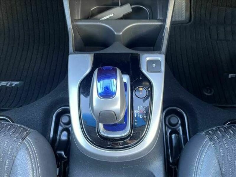 FIT HYBRID