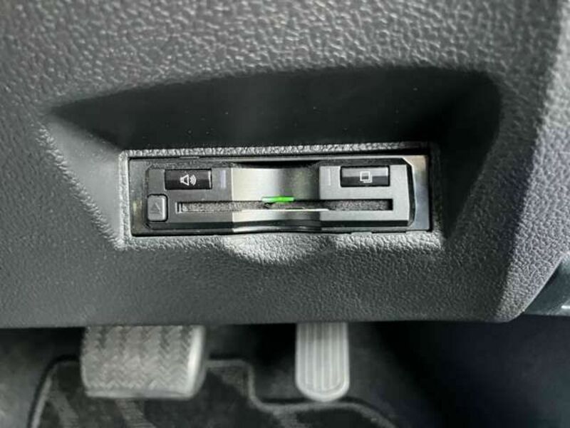 PRIUS-17