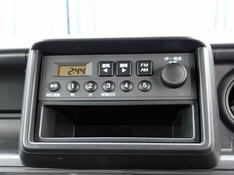 N-VAN