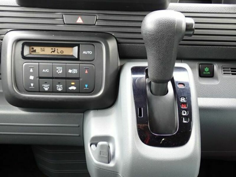 N-VAN