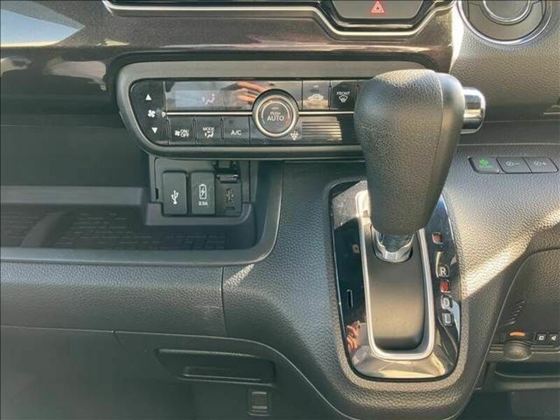 N BOX