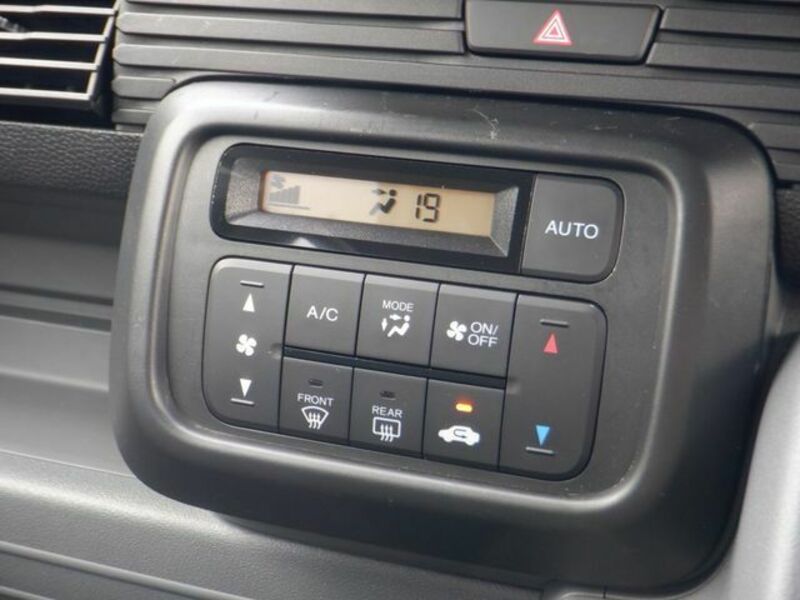 N-VAN