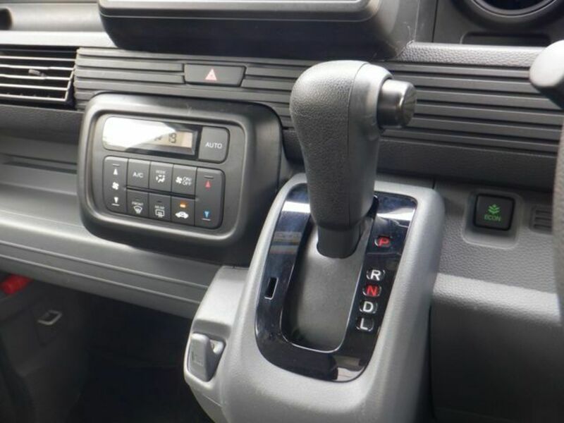 N-VAN
