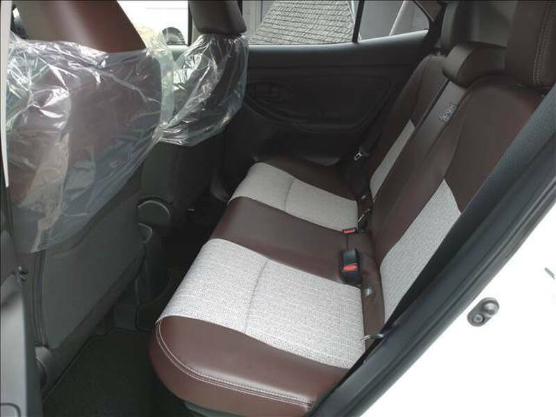 YARIS CROSS