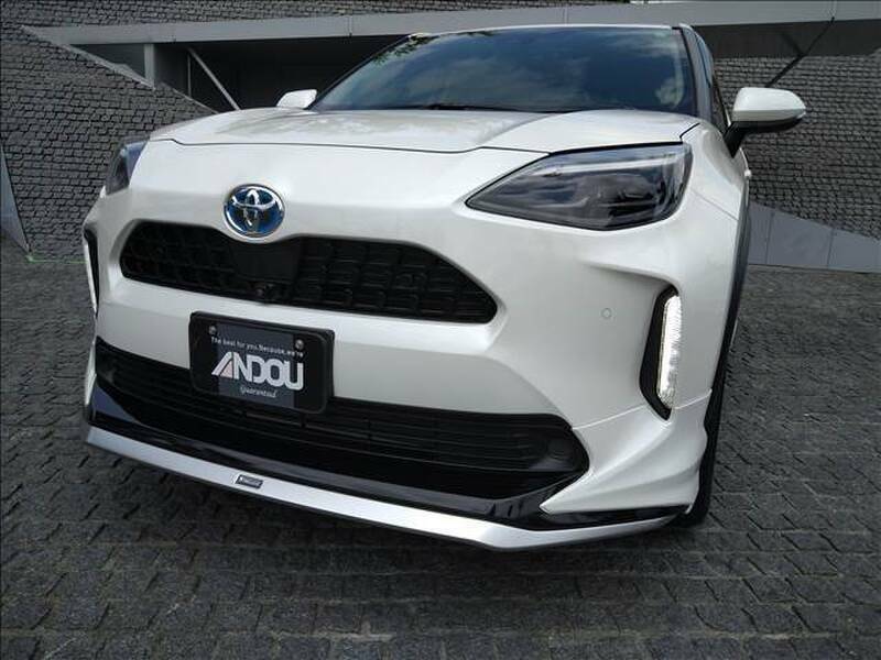 YARIS CROSS