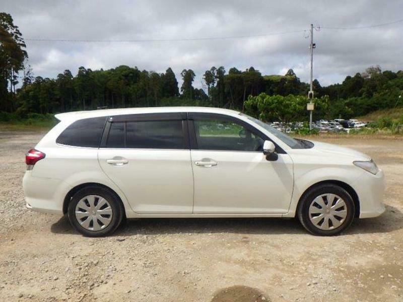 COROLLA FIELDER
