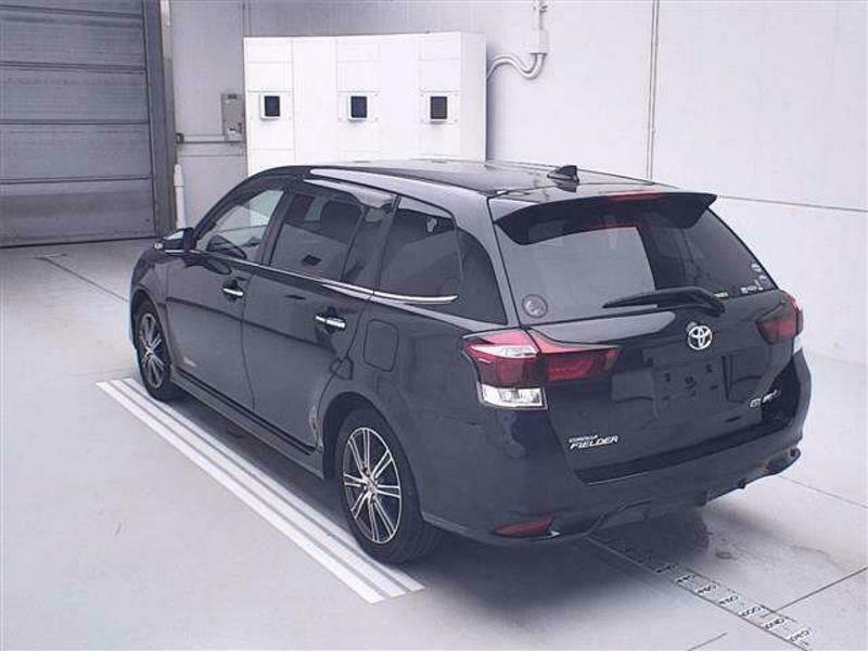 COROLLA FIELDER
