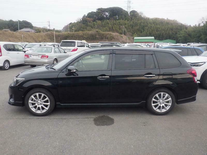COROLLA FIELDER