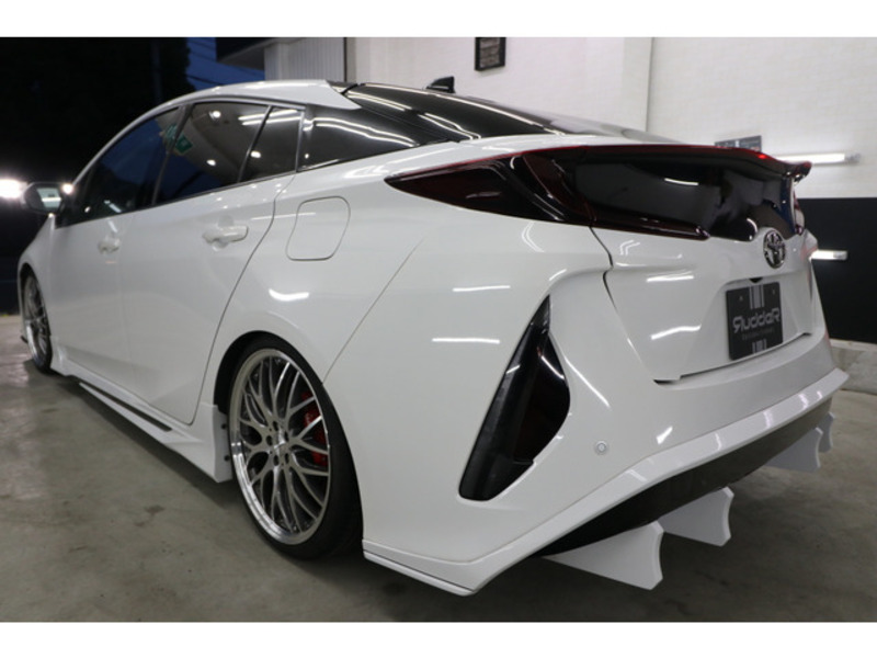 PRIUS PHV
