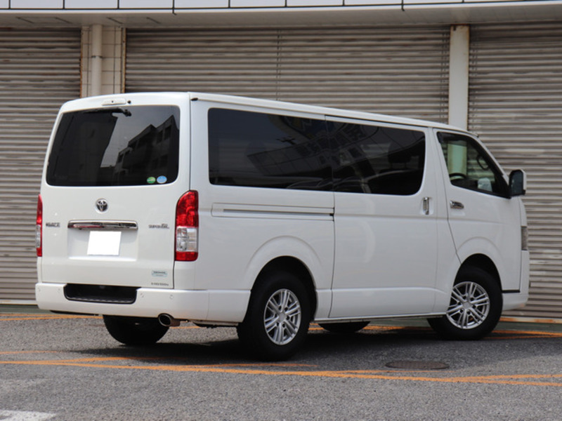 HIACE VAN