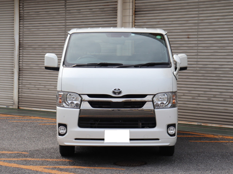 HIACE VAN