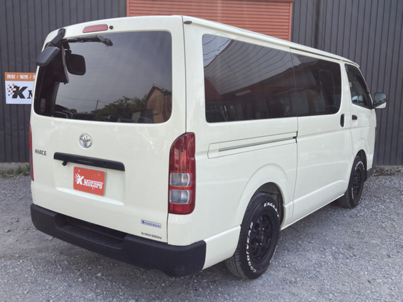 HIACE VAN