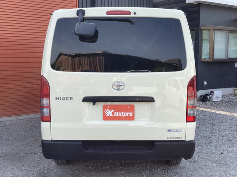 HIACE VAN