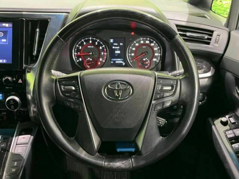 VELLFIRE-12