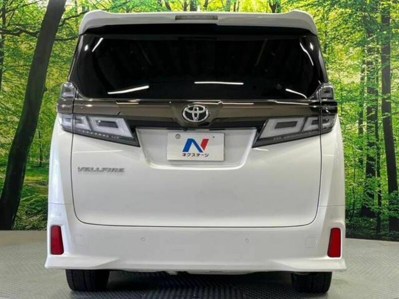 VELLFIRE-16