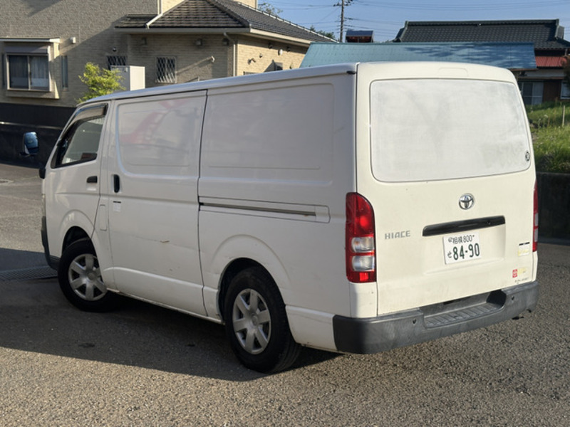 HIACE VAN