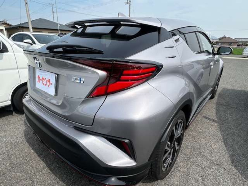 C-HR-4