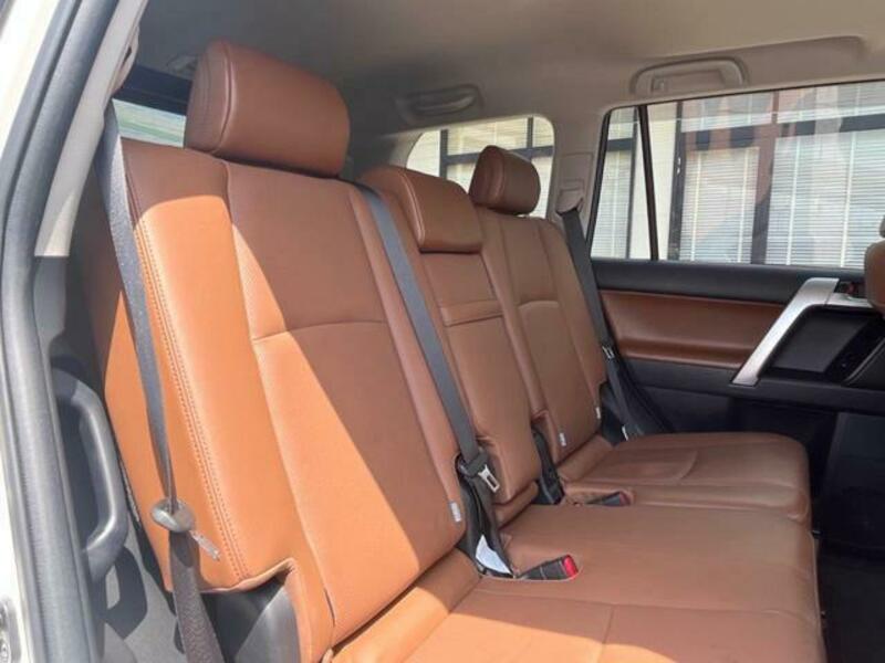 LAND CRUISER PRADO-8