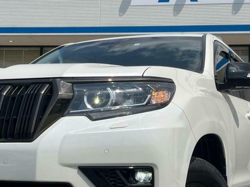 LAND CRUISER PRADO-12