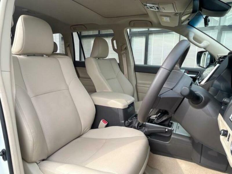 LAND CRUISER PRADO-7