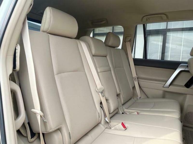 LAND CRUISER PRADO-8