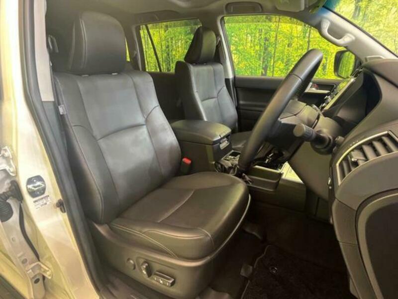 LAND CRUISER PRADO-7