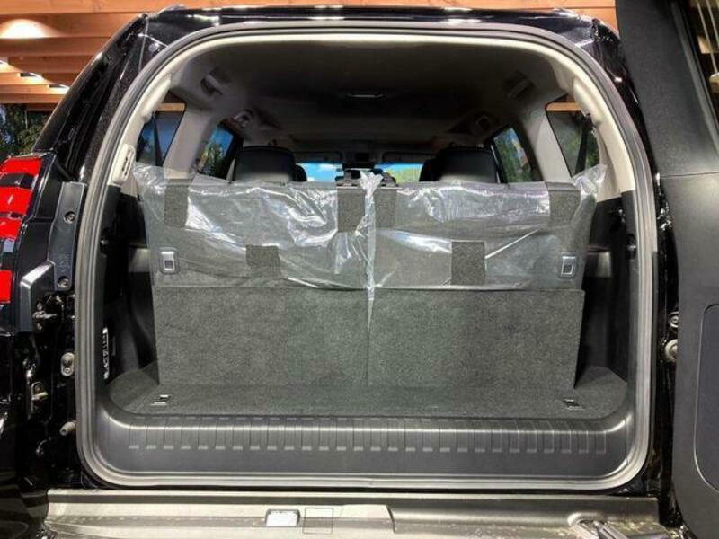 LAND CRUISER PRADO-11