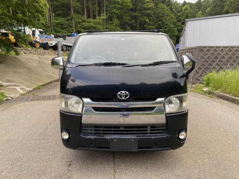 HIACE VAN-1
