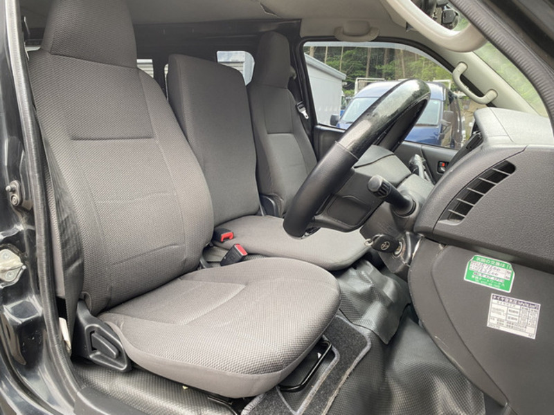 HIACE VAN-17