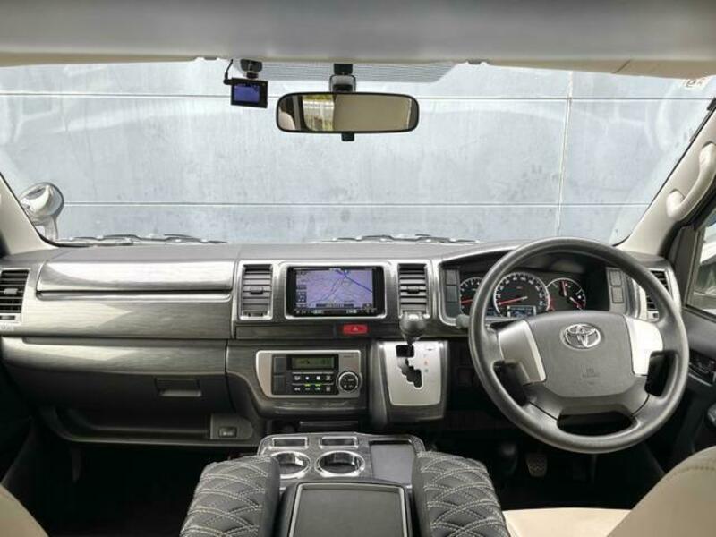 HIACE VAN-2