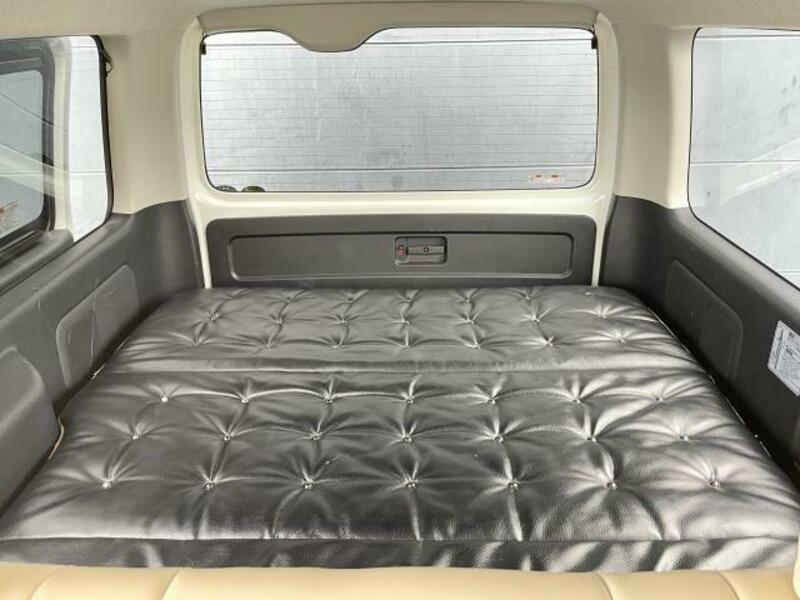HIACE VAN-7