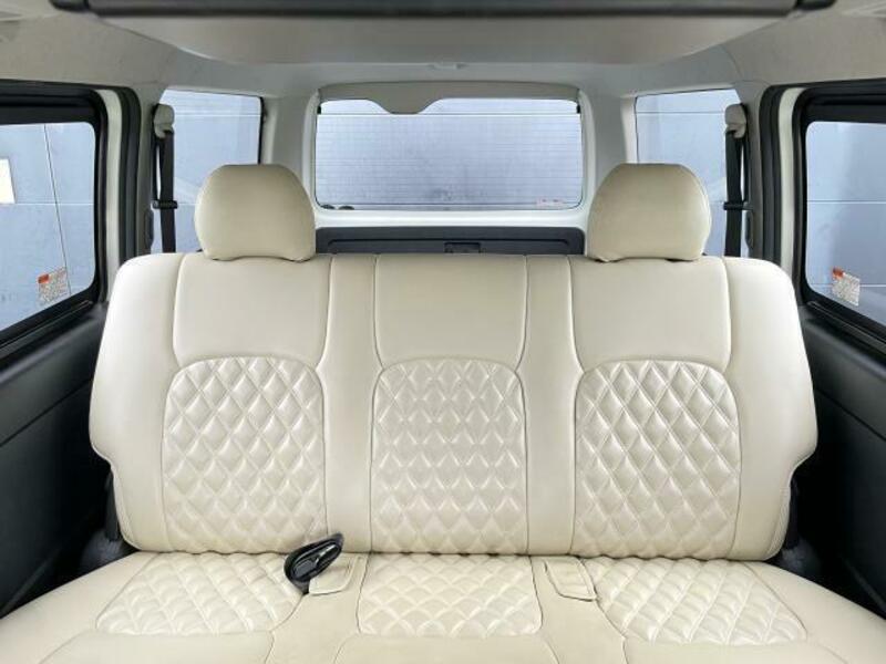 HIACE VAN-19