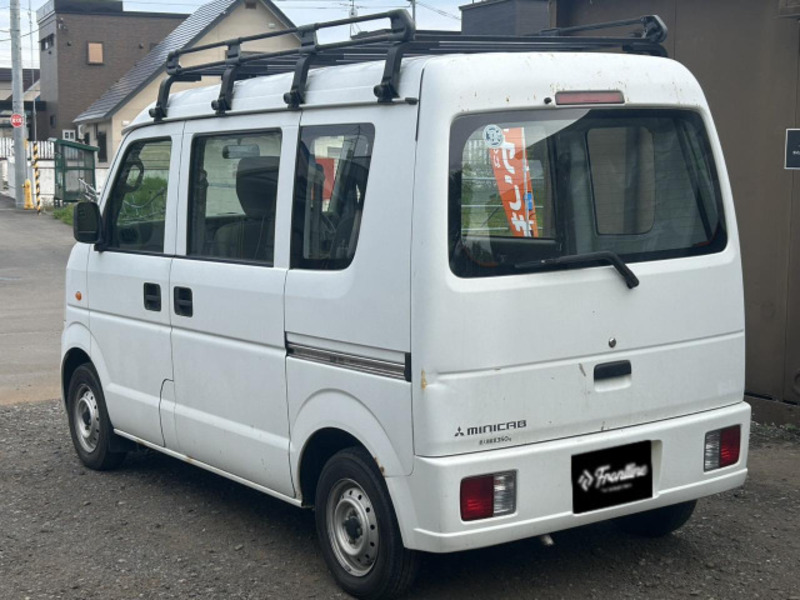 MINICAB VAN