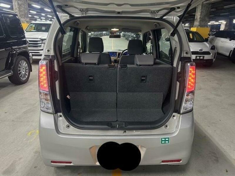 WAGON R