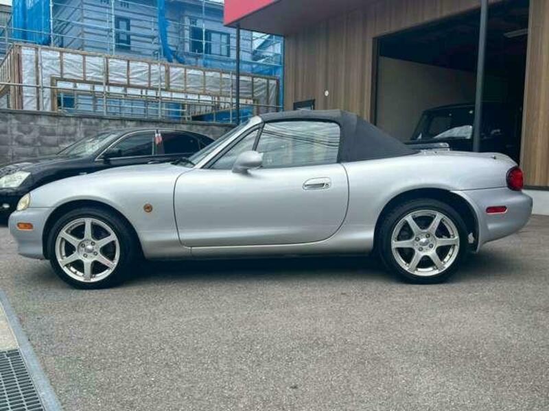 ROADSTER