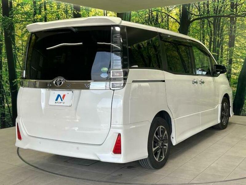 VOXY-16