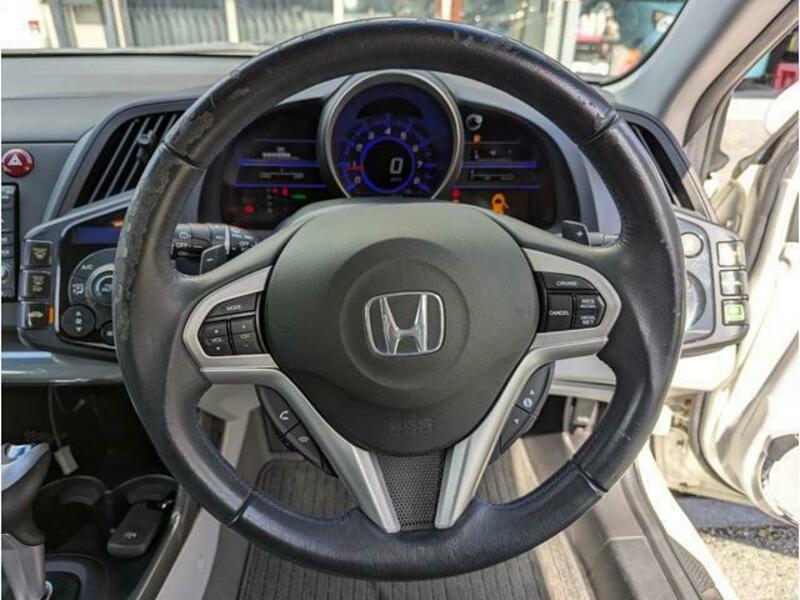CR-Z-8