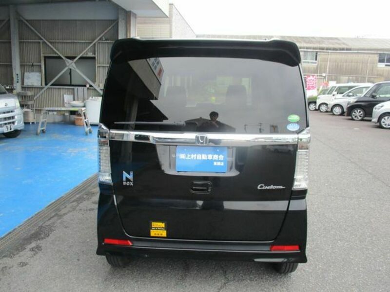 N BOX CUSTOM