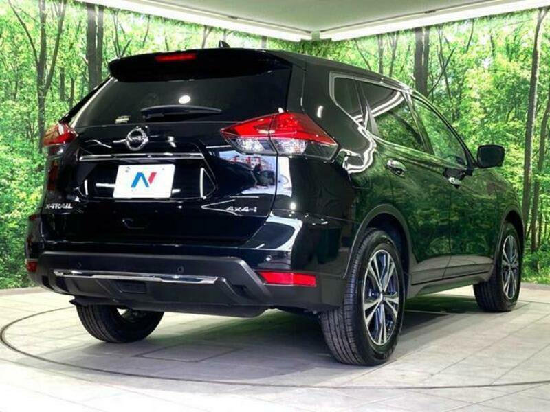 X-TRAIL