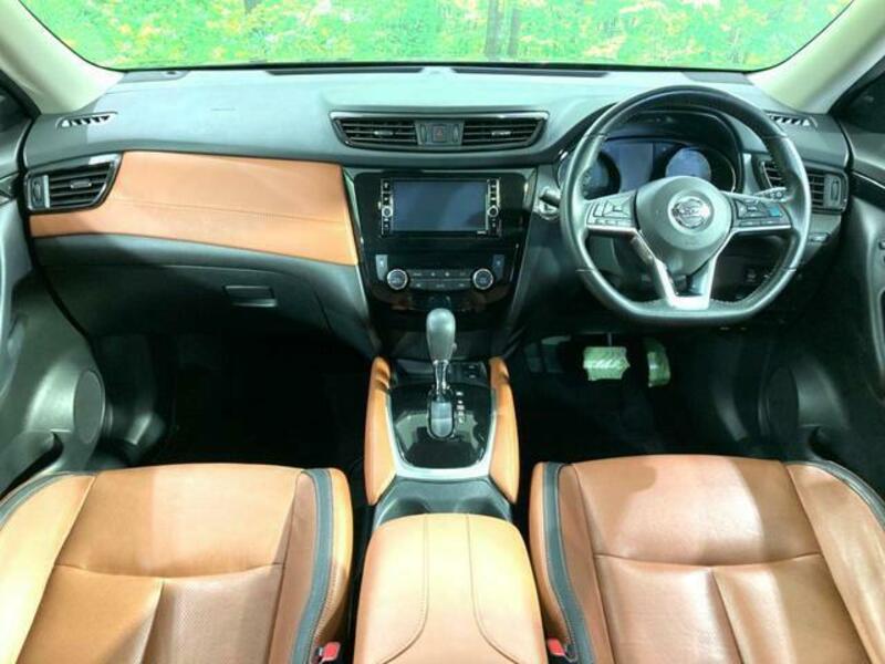 X-TRAIL