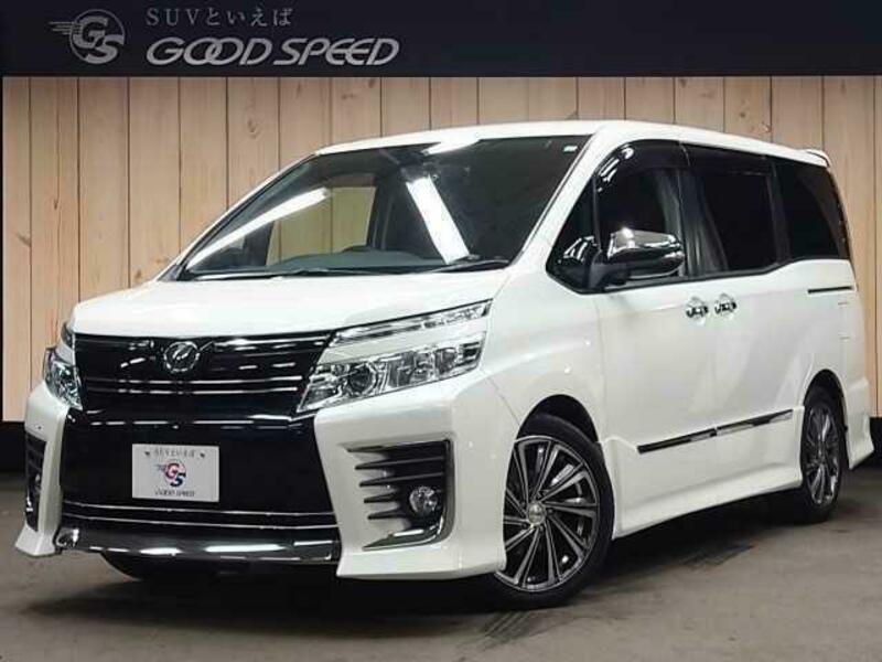 TOYOTA　VOXY