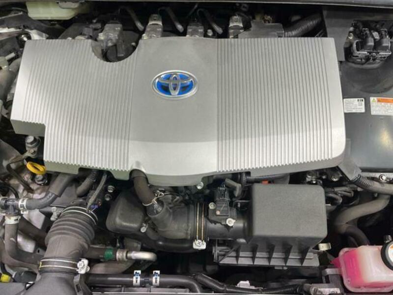 PRIUS-17
